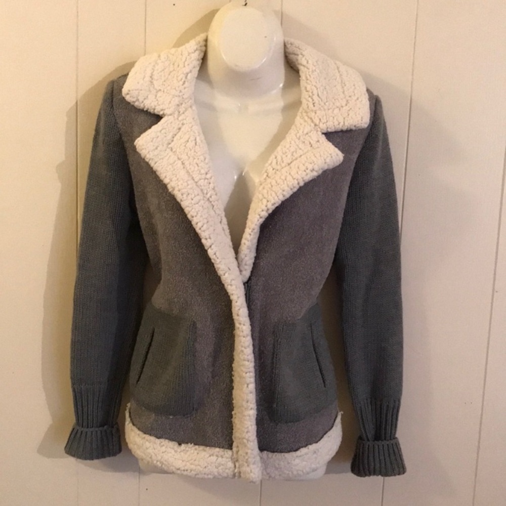 - LOFT Cozy Faux Fur Zip Jacket Collared